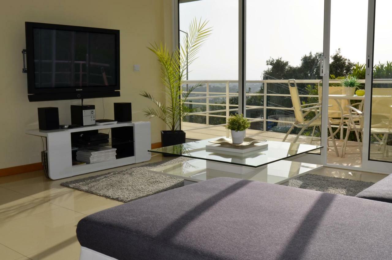 Luxury Holiday Home อัลบูเฟรา ภายนอก รูปภาพ