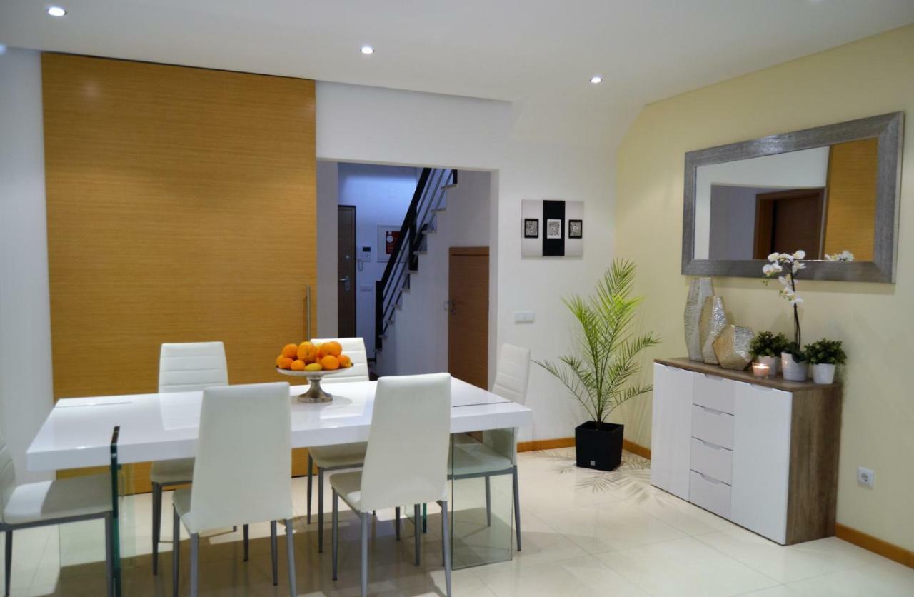 Luxury Holiday Home อัลบูเฟรา ภายนอก รูปภาพ