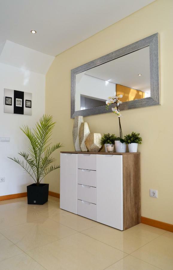 Luxury Holiday Home อัลบูเฟรา ภายนอก รูปภาพ